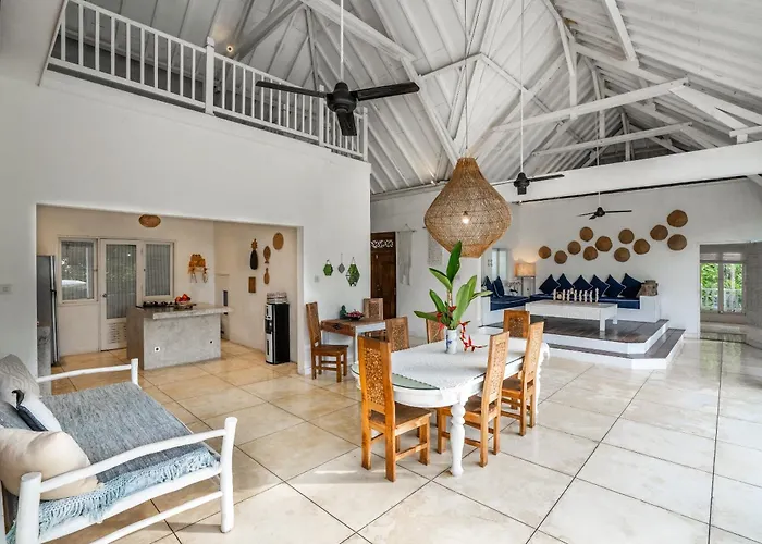 Hally Bali - Spacious 3bdrs Ocean View Villa Uluwatu (Bali)